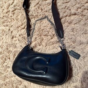 Coach Teri Shoulder Bag with Signature Quilting 🩷